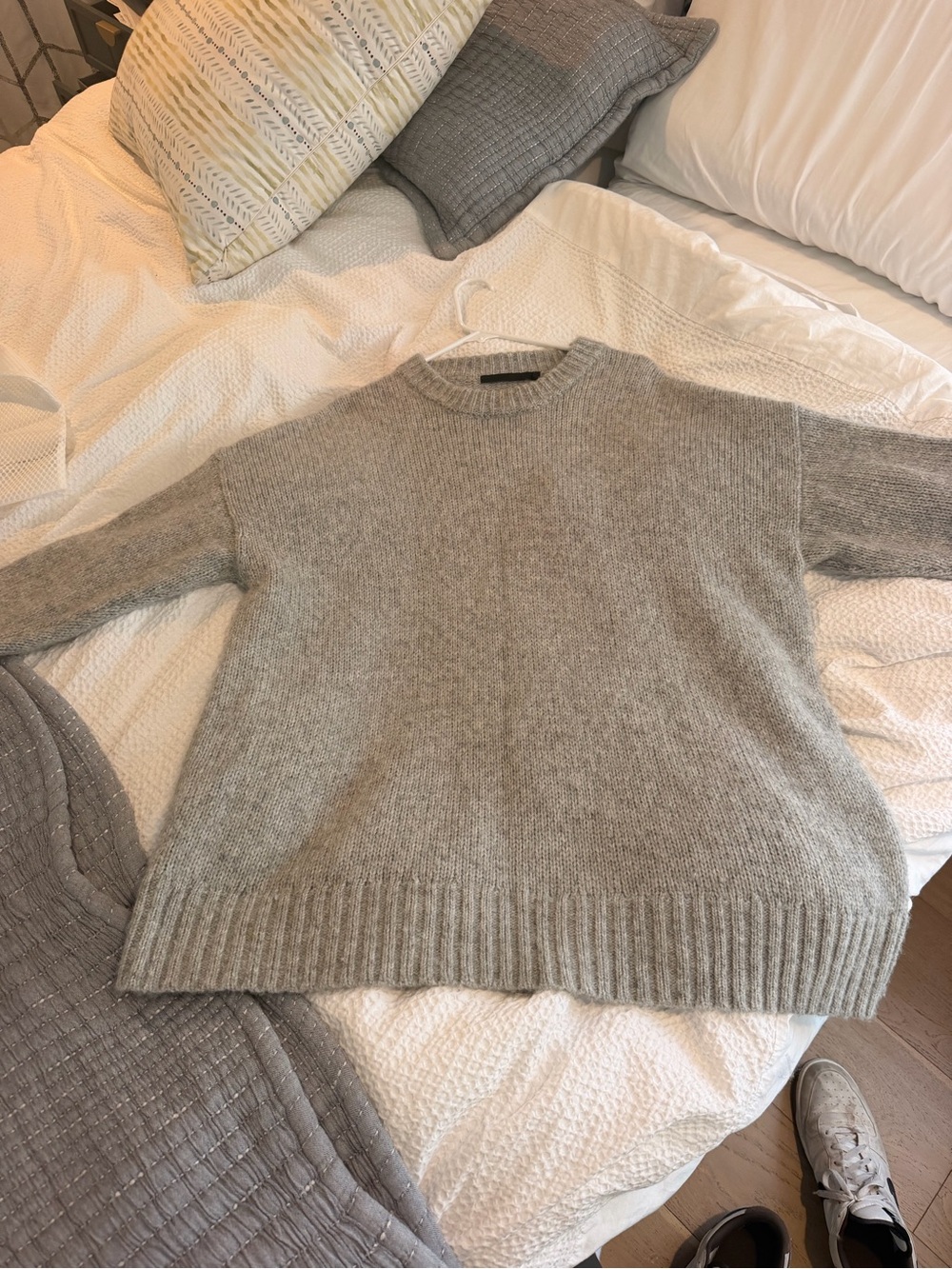 Jenni Kayne Alpaca Cocoon Crewneck - Picture 3 of 3